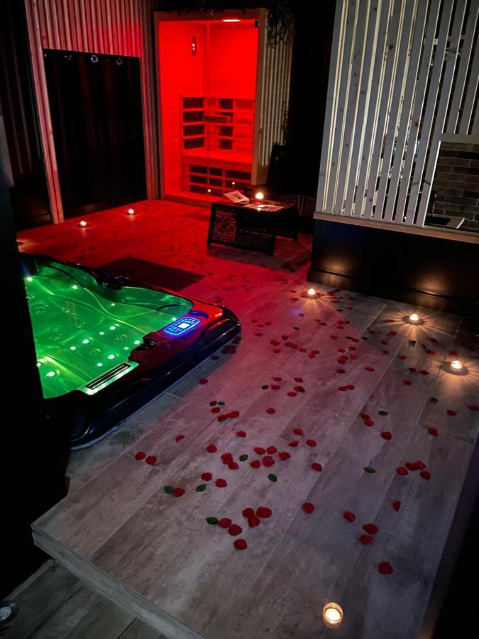 La Jacuzzi Et Sauna Privatif * Grenoble